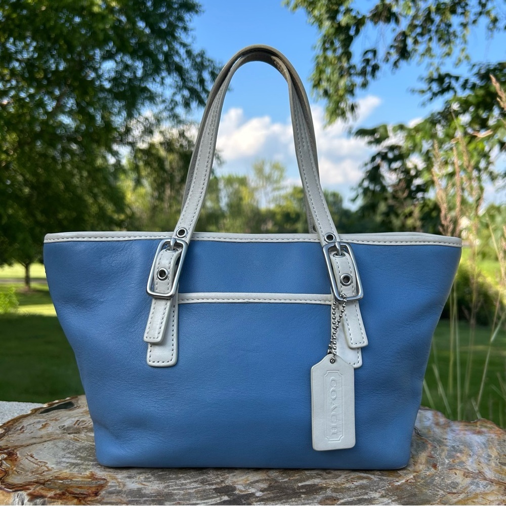 Vintage COACH Legacy Small Market Tote Blue and White 9846 - Picture 3 of 17